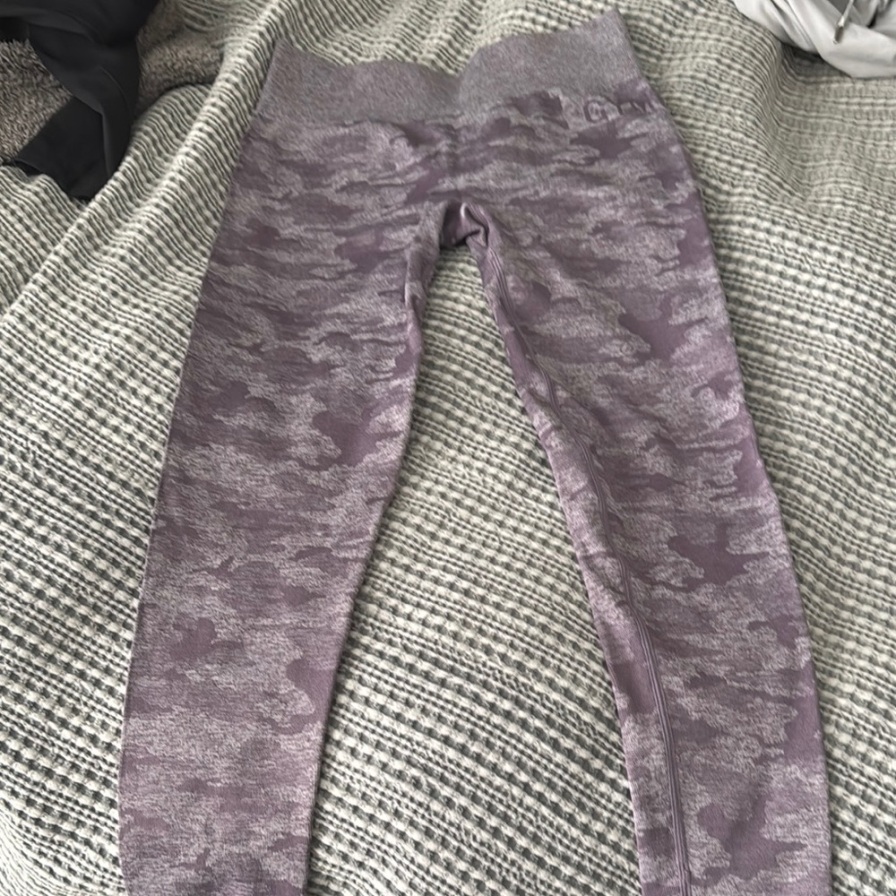 Gymshark Purple Leggings with Marbled Pattern and Full Length